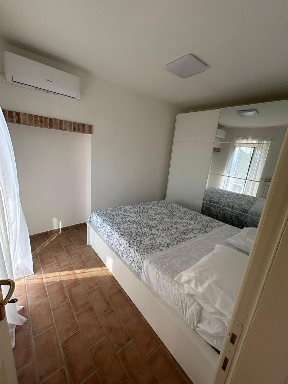 Apartamento La Casa Della Rocca Roccantica Exterior foto